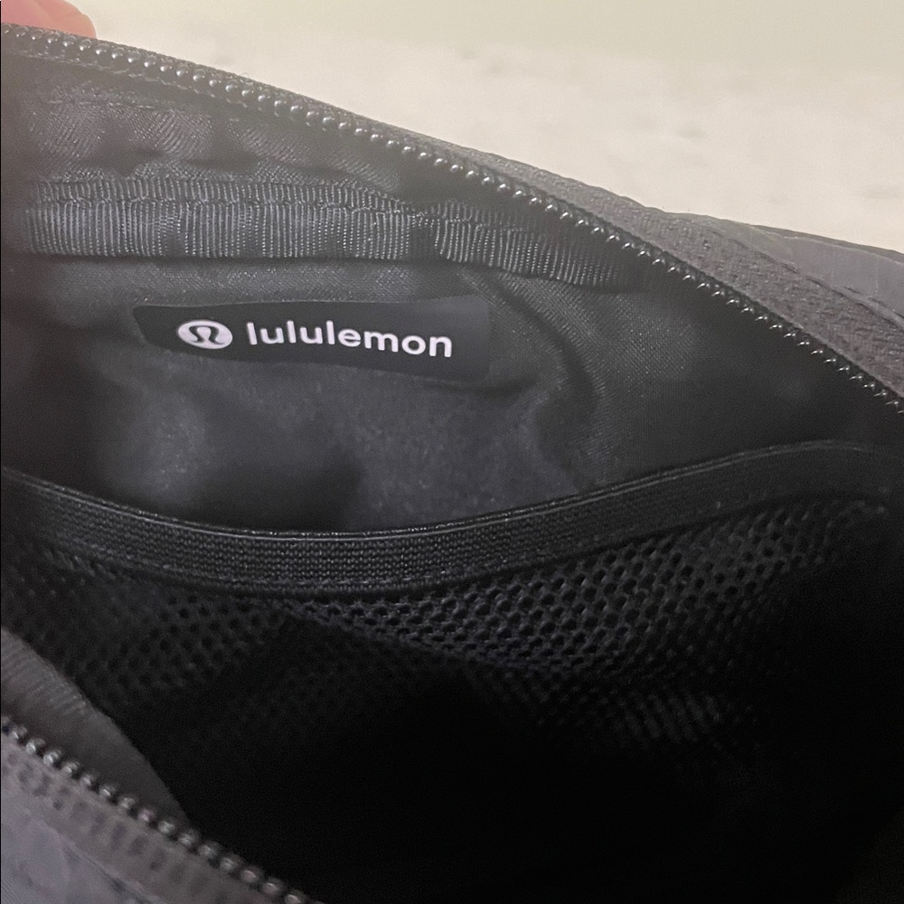 lululemon Small Black Belt Bag - Picture 5 of 8